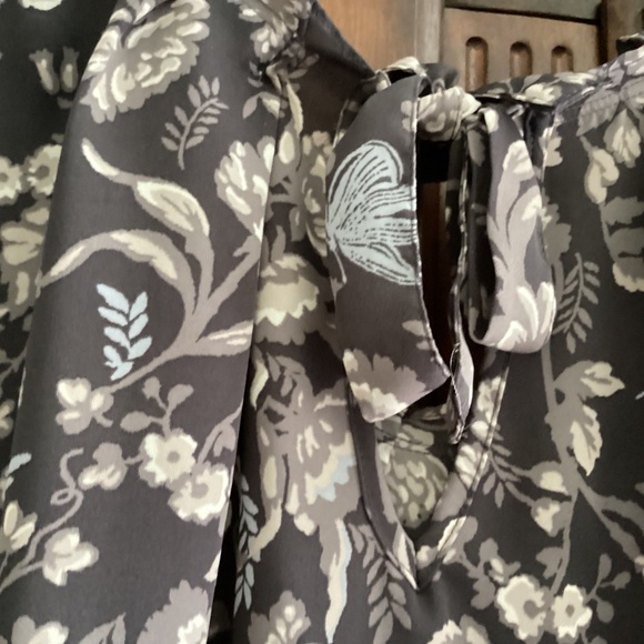 Lauren Conrad Blouse - Picture 5 of 5